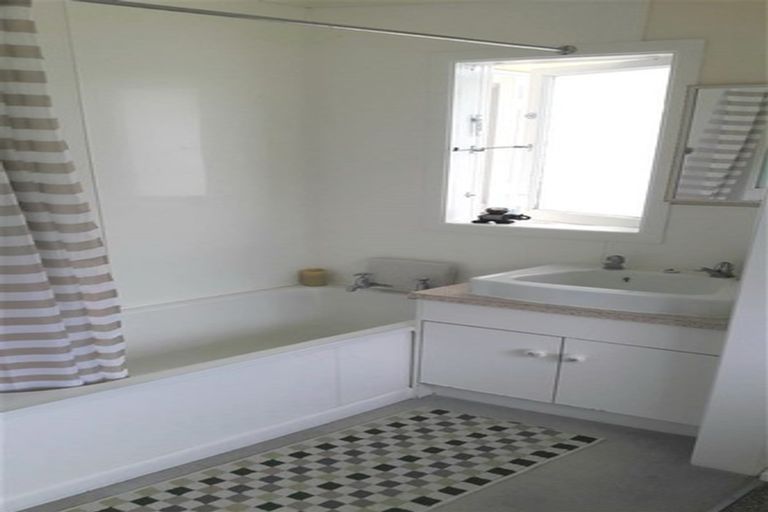 Photo of property in 22 Willoughby Street, Paeroa, 3600
