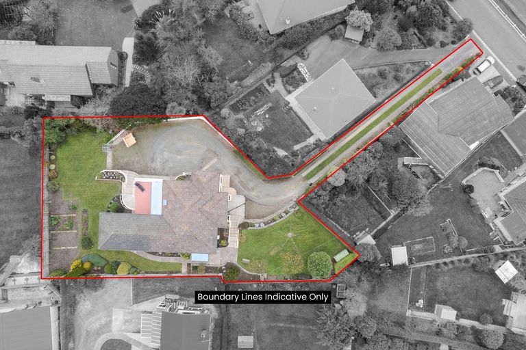 Photo of property in 10 Solway Street, Holmes Hill, Oamaru, 9401