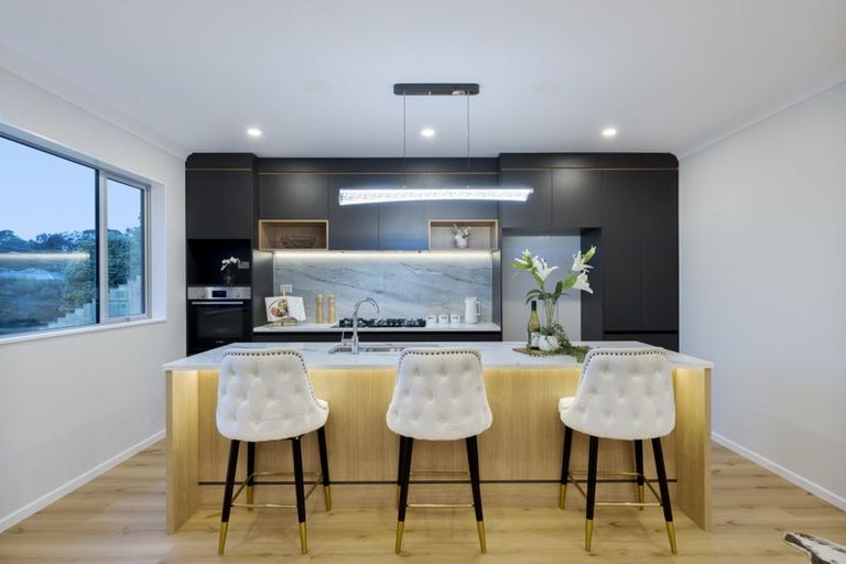 Photo of property in 41d Candia Road, Swanson, Auckland, 0614