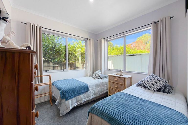 Photo of property in 8 Mako Avenue, Whiritoa, Whangamata, 3691