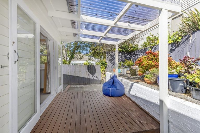 Photo of property in 2a Wilfred Street, Tawa, Wellington, 5028