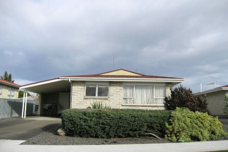 Photo of property in 2/7 Gipps Place, Tamatea, Napier, 4112