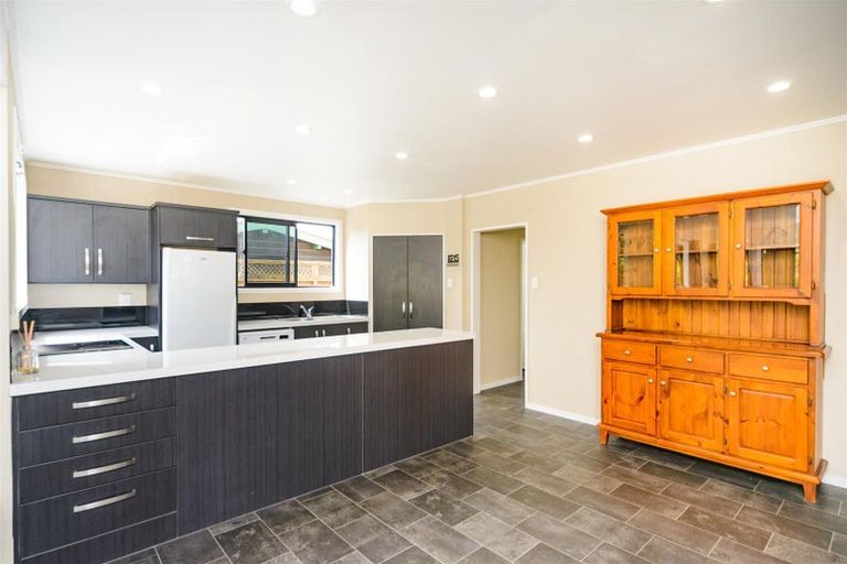 Photo of property in 36 Wanganui Road, Marton, 4710