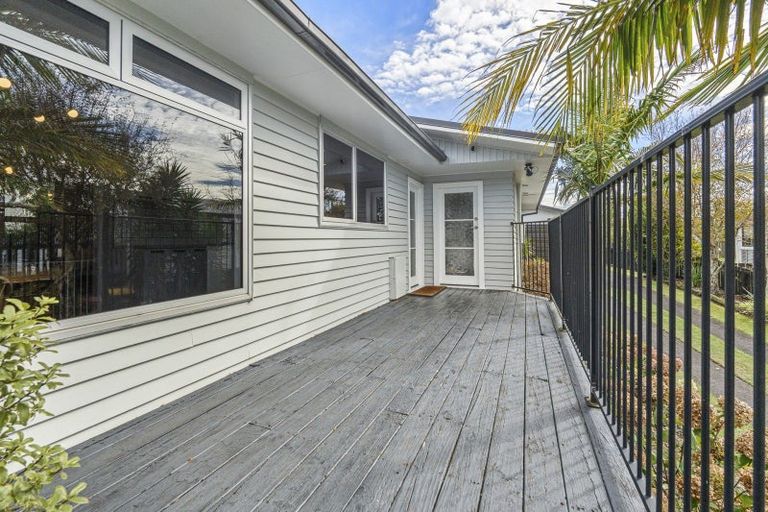 Photo of property in 3 Erica Place, Bell Block, New Plymouth, 4312