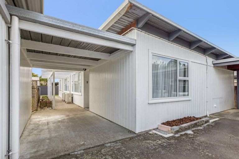 Photo of property in 2/54 Weston Avenue, Roslyn, Palmerston North, 4414