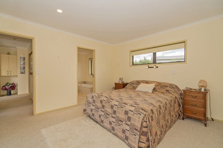 Photo of property in 24 Heritage Close, Whitianga, 3510