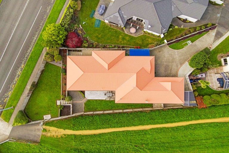 Photo of property in 21 Rothesay Place, Highbury, Palmerston North, 4412