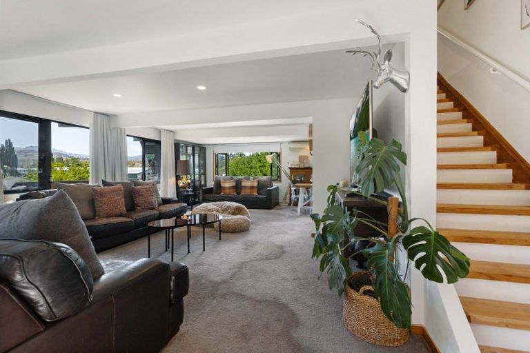 Photo of property in 17 Wairau Road, Albert Town, Wanaka, 9305