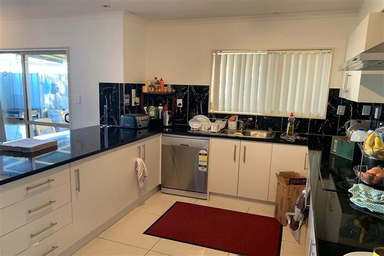 Photo of property in 3 Kirikiri Drive, Papakura, 2110