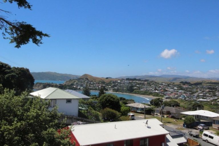 Photo of property in 91 Tireti Road, Titahi Bay, Porirua, 5022