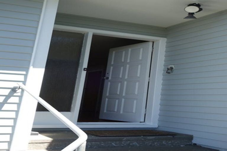 Photo of property in 9 Glenamoy Crescent, Johnsonville, Wellington, 6037