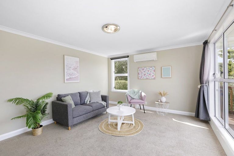 Photo of property in 12a Whenua View, Titahi Bay, Porirua, 5022