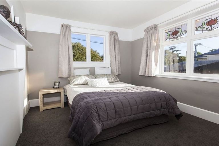 Photo of property in 25 Grassmere Street, Papanui, Christchurch, 8052