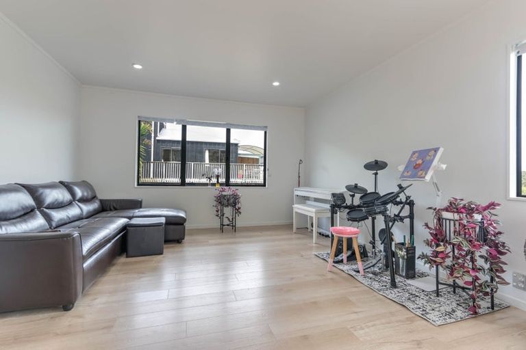 Photo of property in 2/134 Birkenhead Avenue, Birkenhead, Auckland, 0626