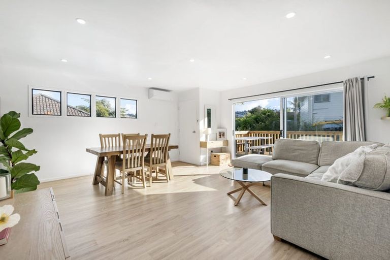 Photo of property in 1/24 John Downs Drive, Browns Bay, Auckland, 0630