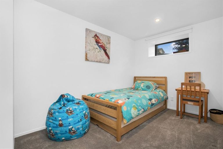 Photo of property in 43 Pleasant Road, Glen Eden, Auckland, 0602