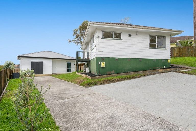 Photo of property in 10 Santiago Crescent, Unsworth Heights, Auckland, 0632