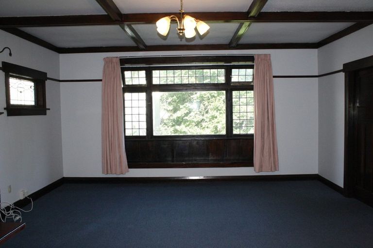 Photo of property in 100 Nairn Street, Mount Cook, Wellington, 6011