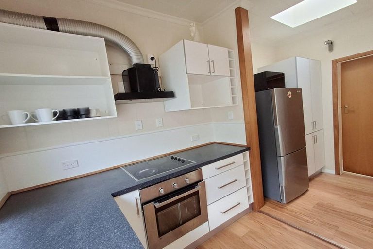 Photo of property in 123b Aro Street, Aro Valley, Wellington, 6021