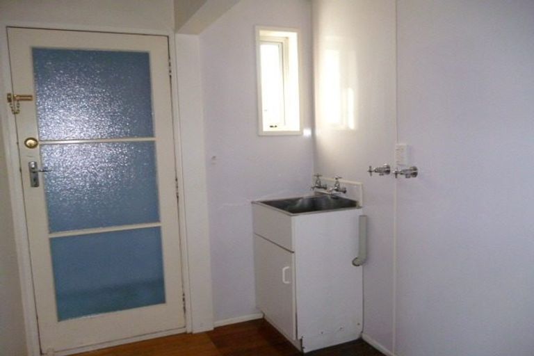 Photo of property in 17 Gebbie Road, Taradale, Napier, 4112