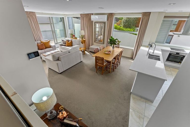 Photo of property in Montrose Villas, 441c Beach Road, Mairangi Bay, Auckland, 0630