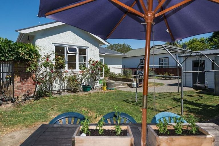 Photo of property in 174 Cranford Street, St Albans, Christchurch, 8014