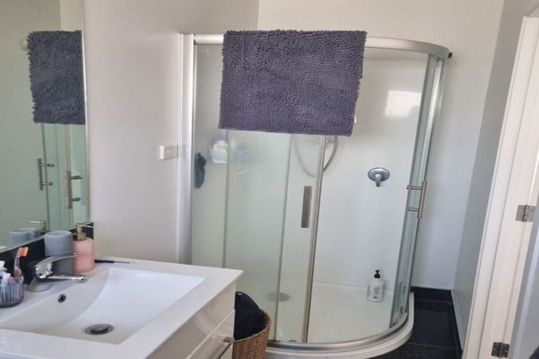 Photo of property in 1u1 June Place, Hamilton East, Hamilton, 3216