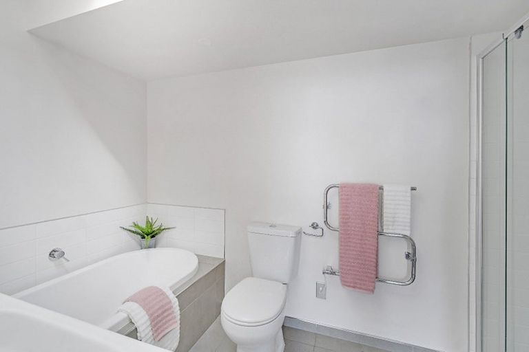 Photo of property in 72a Bishop Street, St Albans, Christchurch, 8014