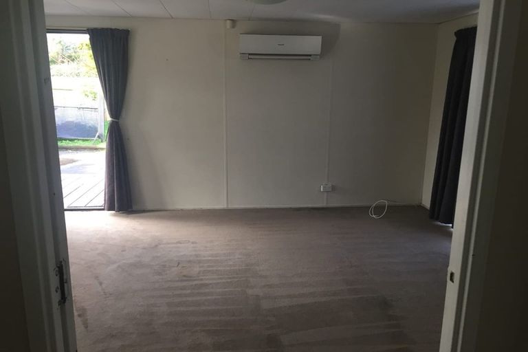 Photo of property in 71 Heathdale Crescent, Papakura, 2110