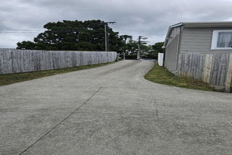 Photo of property in 46a Glendale Road, Glen Eden, Auckland, 0602