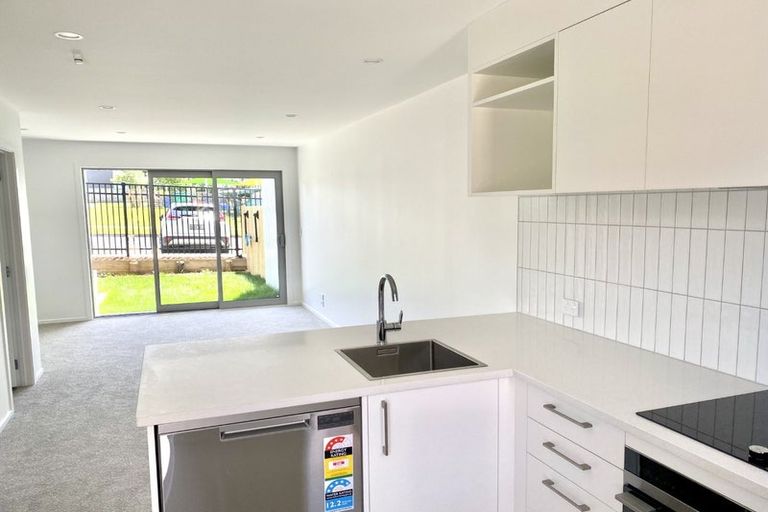 Photo of property in 107 Ngae Place, Mangere East, Auckland, 2024