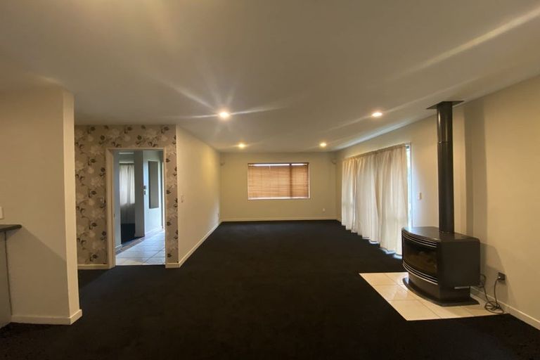 Photo of property in 11 Annaby Drive, Northwood, Christchurch, 8051