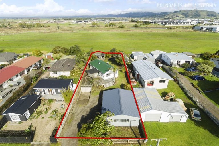 Photo of property in 56 Simpson Road, Papamoa Beach, Papamoa, 3118