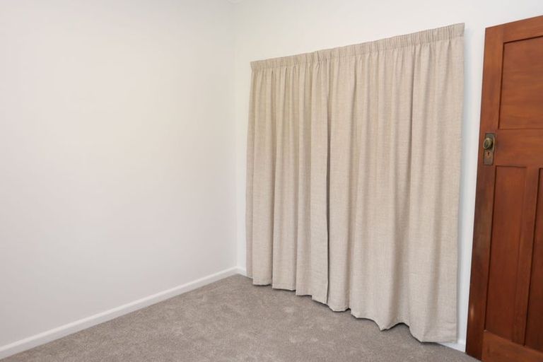 Photo of property in 3 Hemara Street, Waikanae Beach, Waikanae, 5036