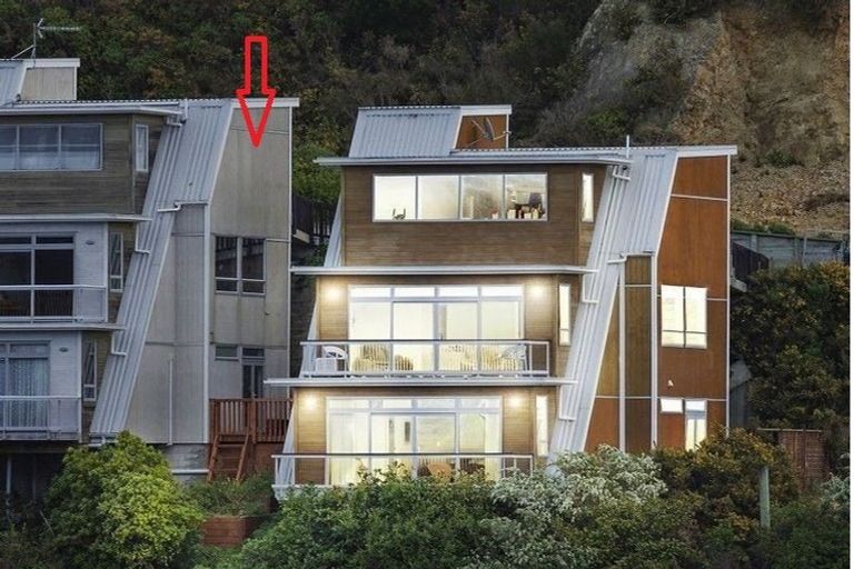 Photo of property in 73 Tiketike Way, Brooklyn, Wellington, 6021