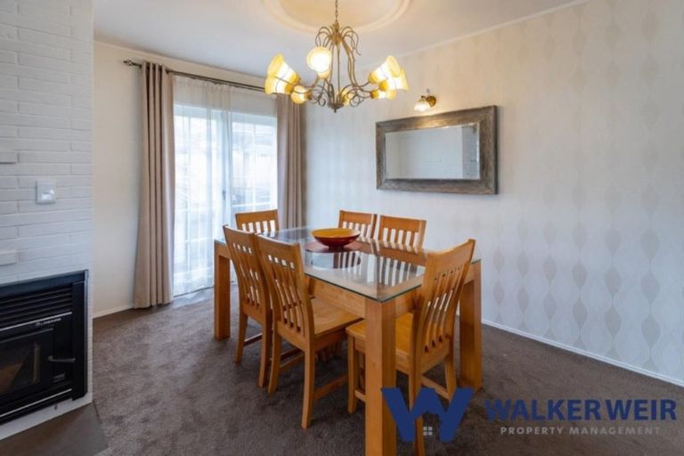 Photo of property in 58 Stanniland Street, Sunnyhills, Auckland, 2010
