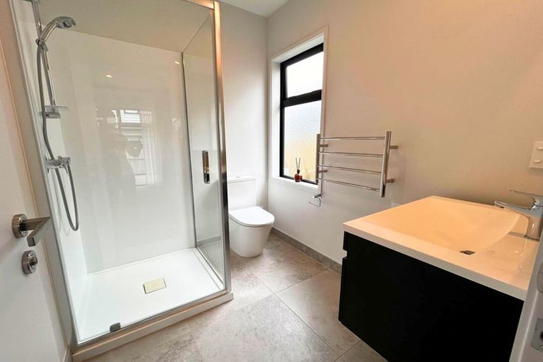 Photo of property in 6 Habitat Place, Hobsonville, Auckland, 0616