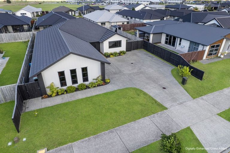 Photo of property in 38 Manawa Road, Papamoa Beach, Papamoa, 3118