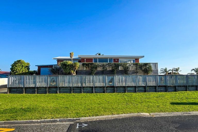 Photo of property in 32 Costello Crescent, Pukehina, Te Puke, 3189
