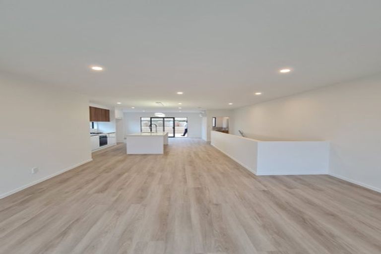 Photo of property in 14a Kotahitanga Street, Papakura, 2110