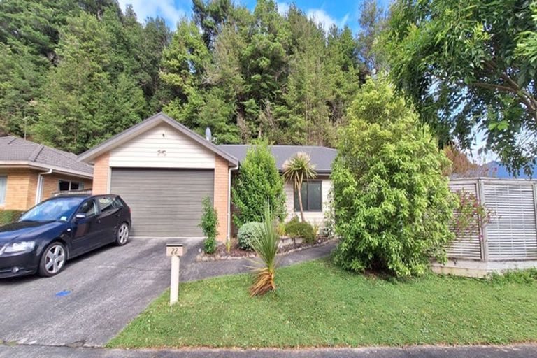 Photo of property in 22 Aragon Grove, Kingsley Heights, Upper Hutt, 5018