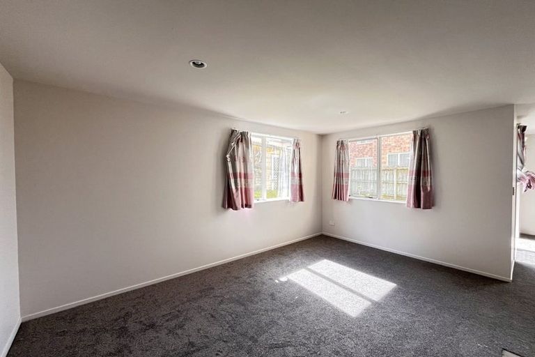 Photo of property in 3 Cityview Place, Massey, Auckland, 0614