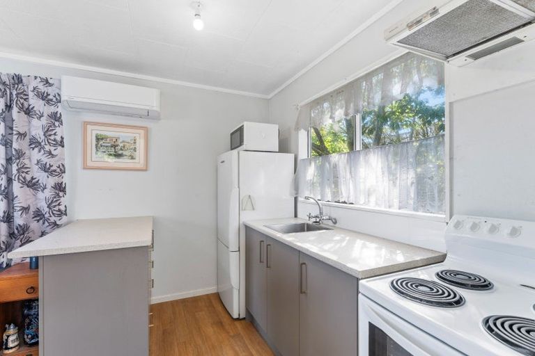 Photo of property in 32a Martin Road, Paraparaumu Beach, Paraparaumu, 5032