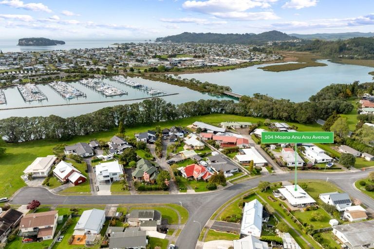 Photo of property in 104 Moana Anu Anu Avenue, Whangamata, 3620