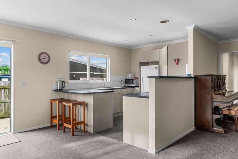 Photo of property in 12 Weka Street, Mangawhai, 0505