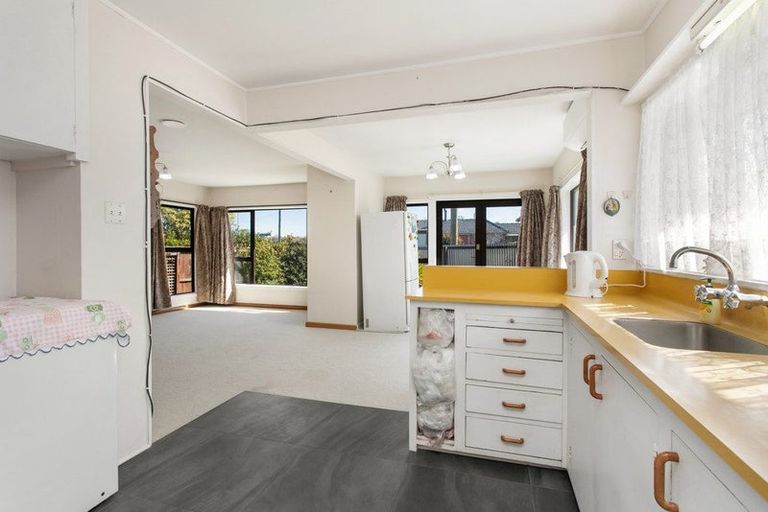 Photo of property in 34 Northcote Road, Northcote, Christchurch, 8052