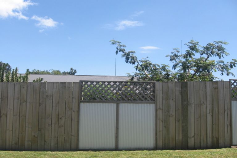 Photo of property in 21 Lee Street, Te Puke, 3119