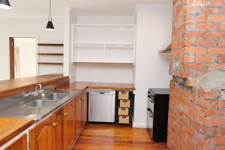 Photo of property in 3 Hemara Street, Waikanae Beach, Waikanae, 5036