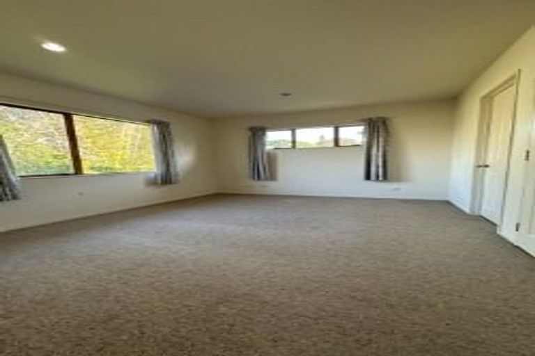 Photo of property in 31 Copplestone Place, New Lynn, Auckland, 0600