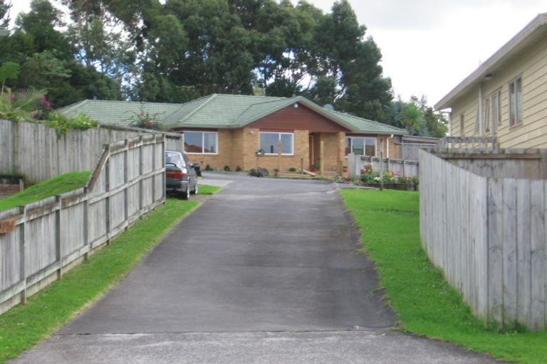 Photo of property in 17 Milan Drive, Glen Eden, Auckland, 0602